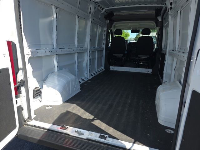 Used 2025 RAM ProMaster 3500 w/ Convenience Group FWD image 8