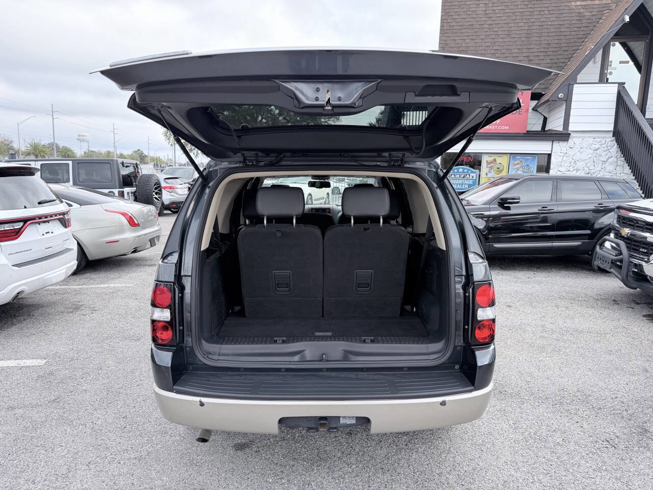 Used 2010 Ford Explorer Eddie Bauer image 5