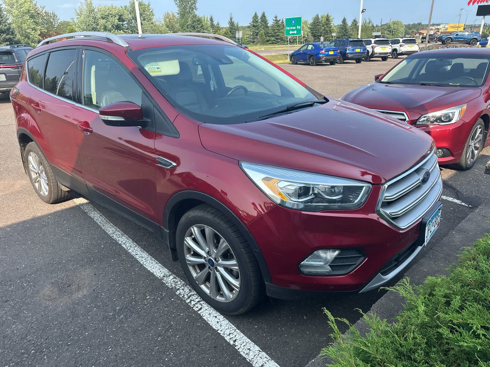 Used 2017 Ford Escape Titanium w/ Equipment Group 301A AWD/4WD image 4