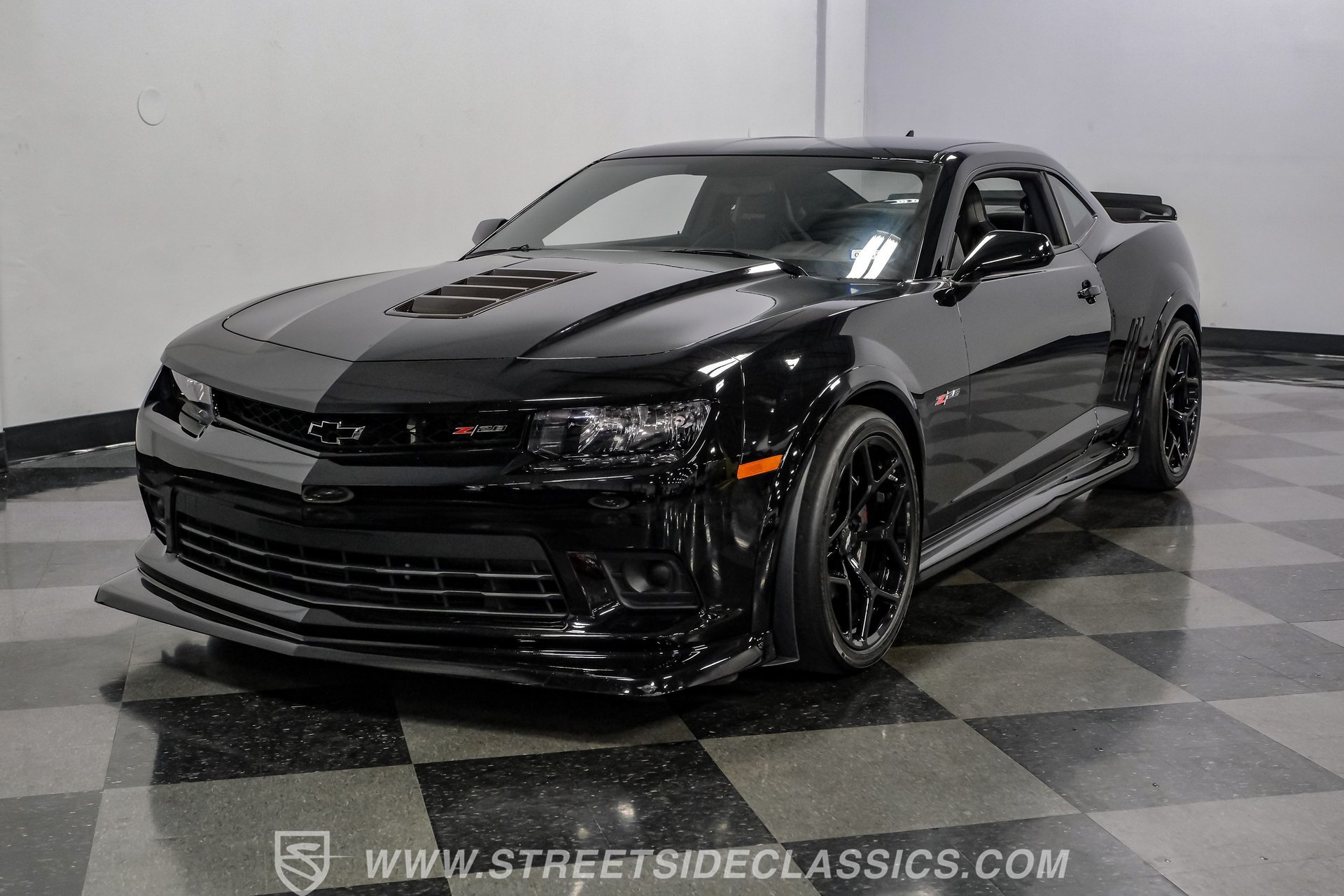 Used 2015 Chevrolet Camaro Z/28 RWD image 19