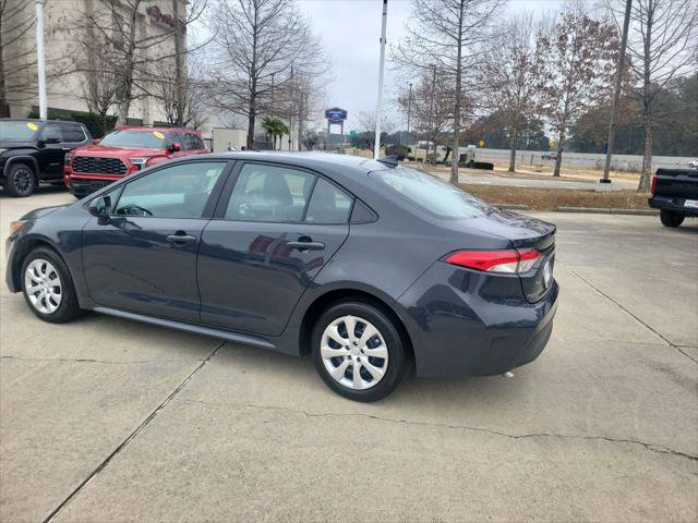 Certified 2024 Toyota Corolla LE image 3