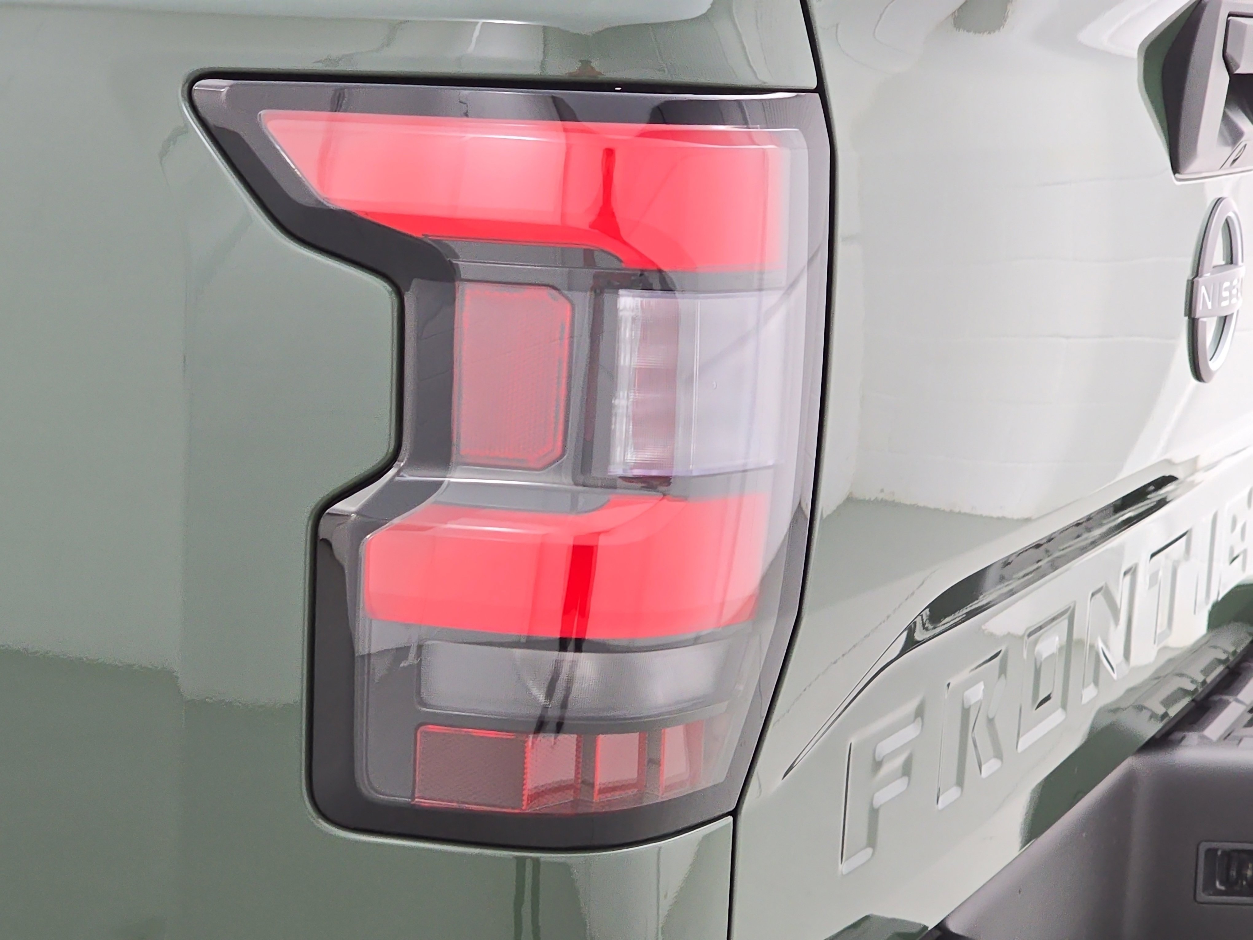 New 2026 Nissan Frontier SV image 33