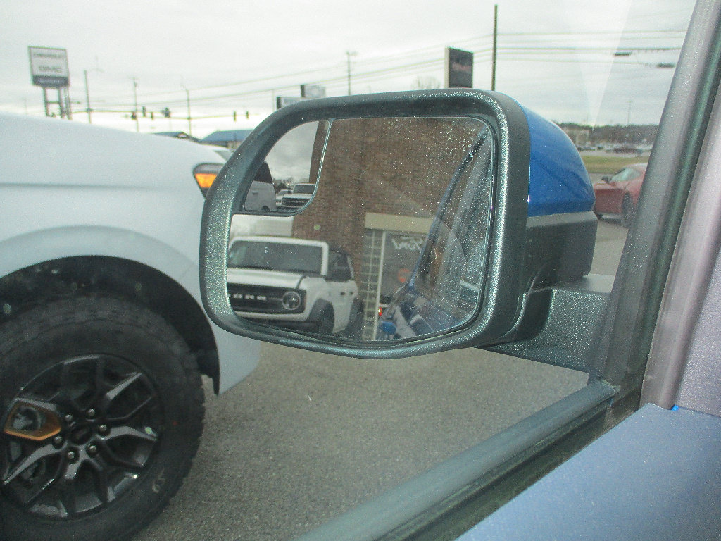 Used 2022 Ford Maverick Lariat FWD image 18