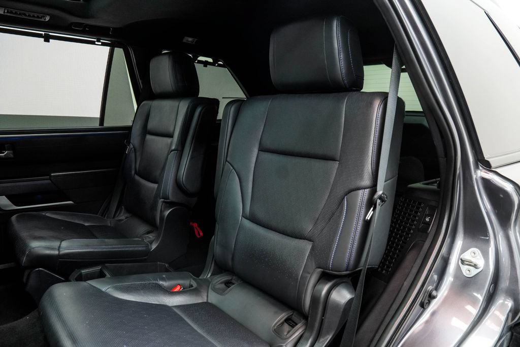 Used 2024 Toyota Sequoia Platinum AWD/4WD image 18