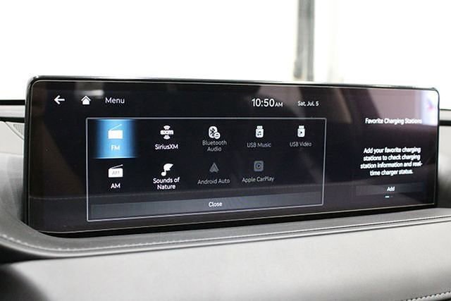 Used 2023 Genesis G80 Base image 40