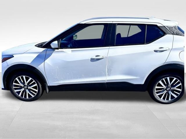 Used 2021 Nissan Kicks SV image 4