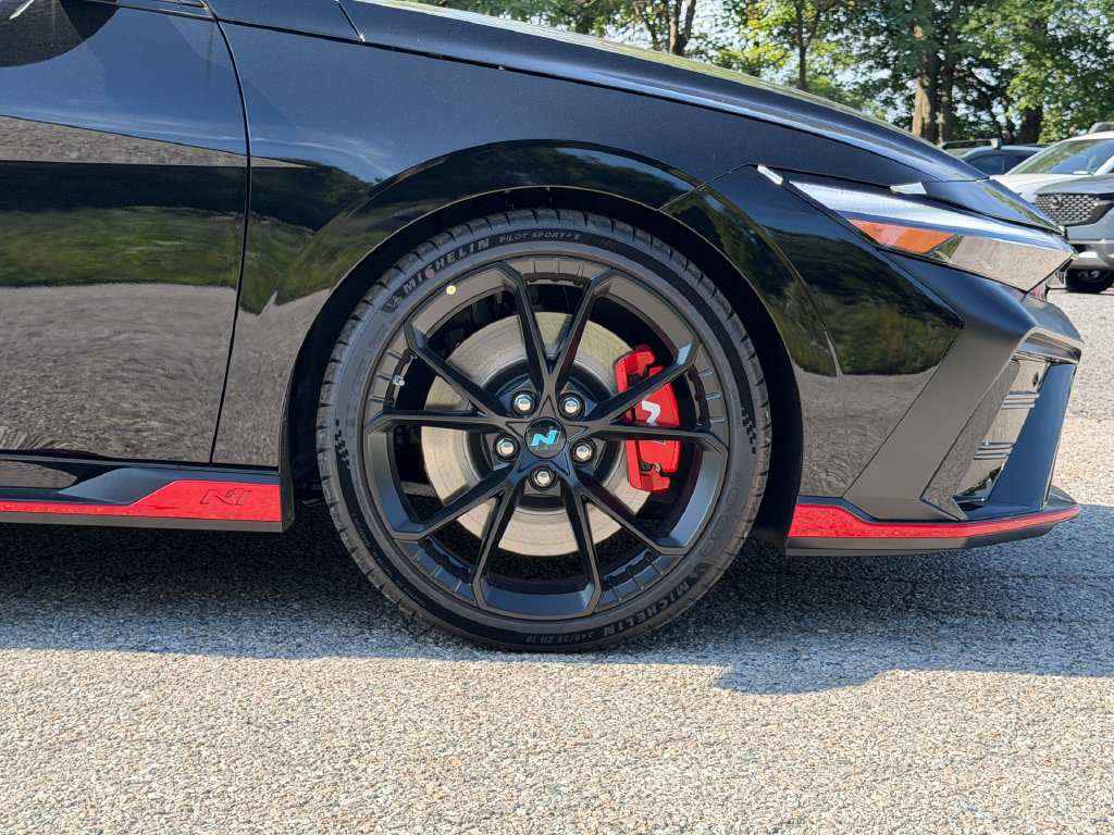 New 2026 Hyundai Elantra N FWD image 4