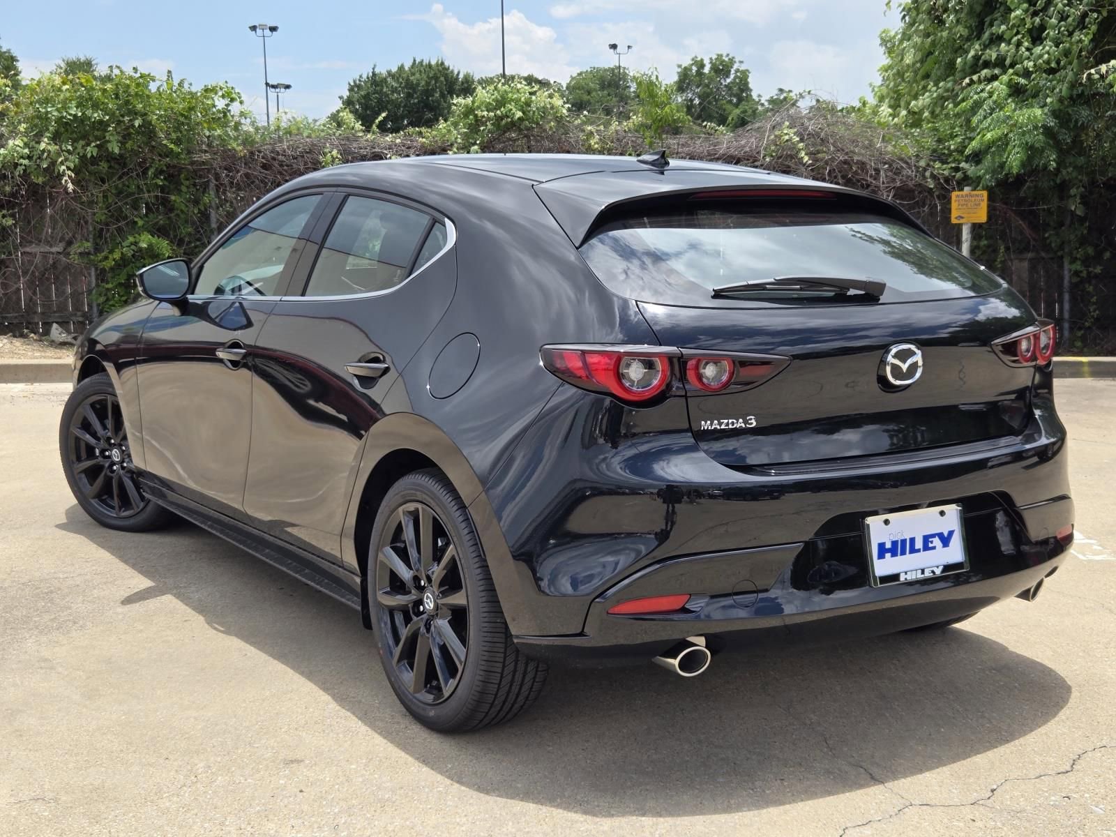 New 2026 MAZDA MAZDA3 2.5 S Hatchback w/ Premium Pkg FWD image 4