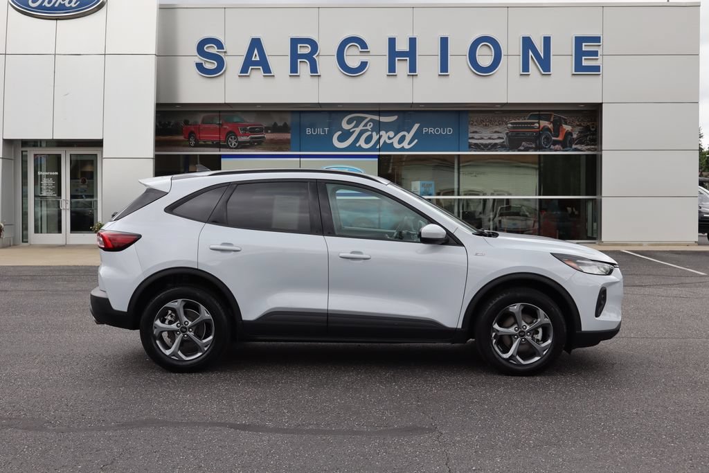 Used 2025 Ford Escape ST-Line Select AWD/4WD video 2