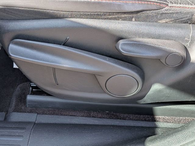 Used 2017 Jeep Cherokee Trailhawk w/ Cold Weather Group image 13