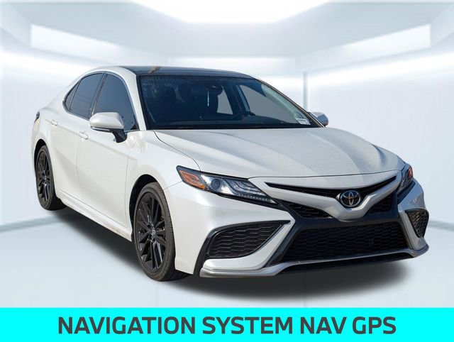 Used 2023 Toyota Camry XSE FWD image 8