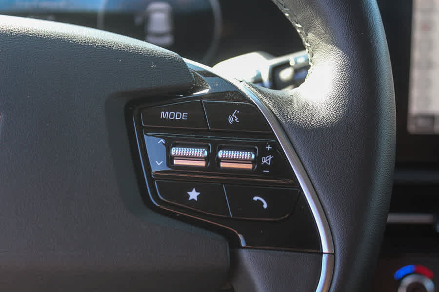 Used 2024 Kia Niro Wave w/ Wave Preserve Package FWD image 31