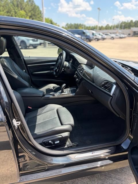 Used 2017 BMW 330i Sedan RWD image 15