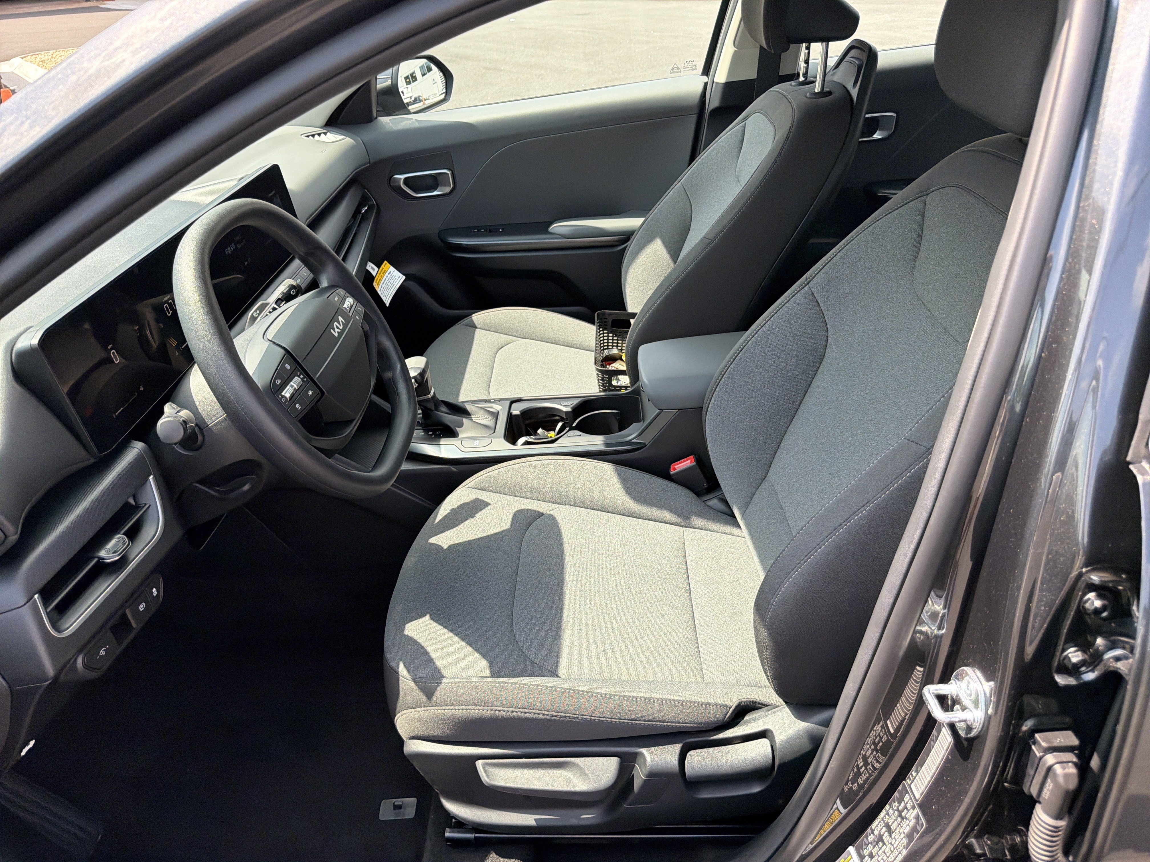 Certified 2025 Kia K4 FWD image 9