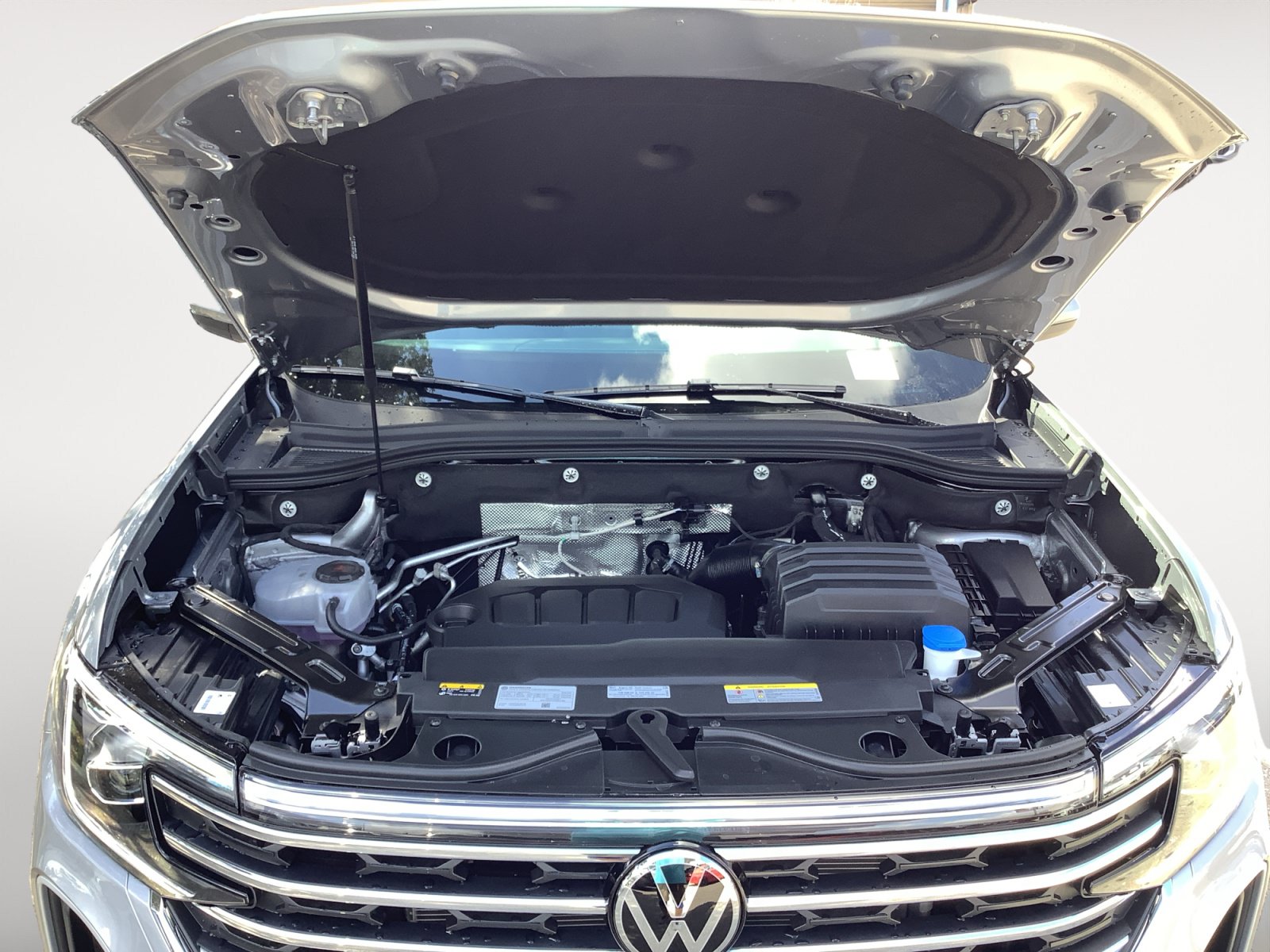 New 2026 Volkswagen Atlas SE FWD image 11