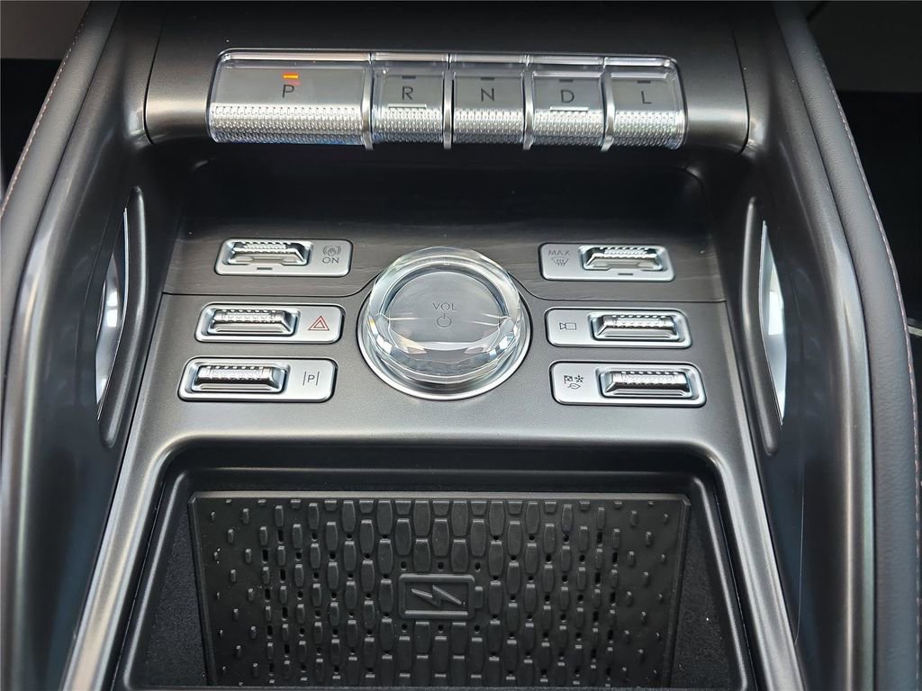 New 2026 Lincoln Nautilus Reserve w/ Jet Appearance Package AWD/4WD image 16