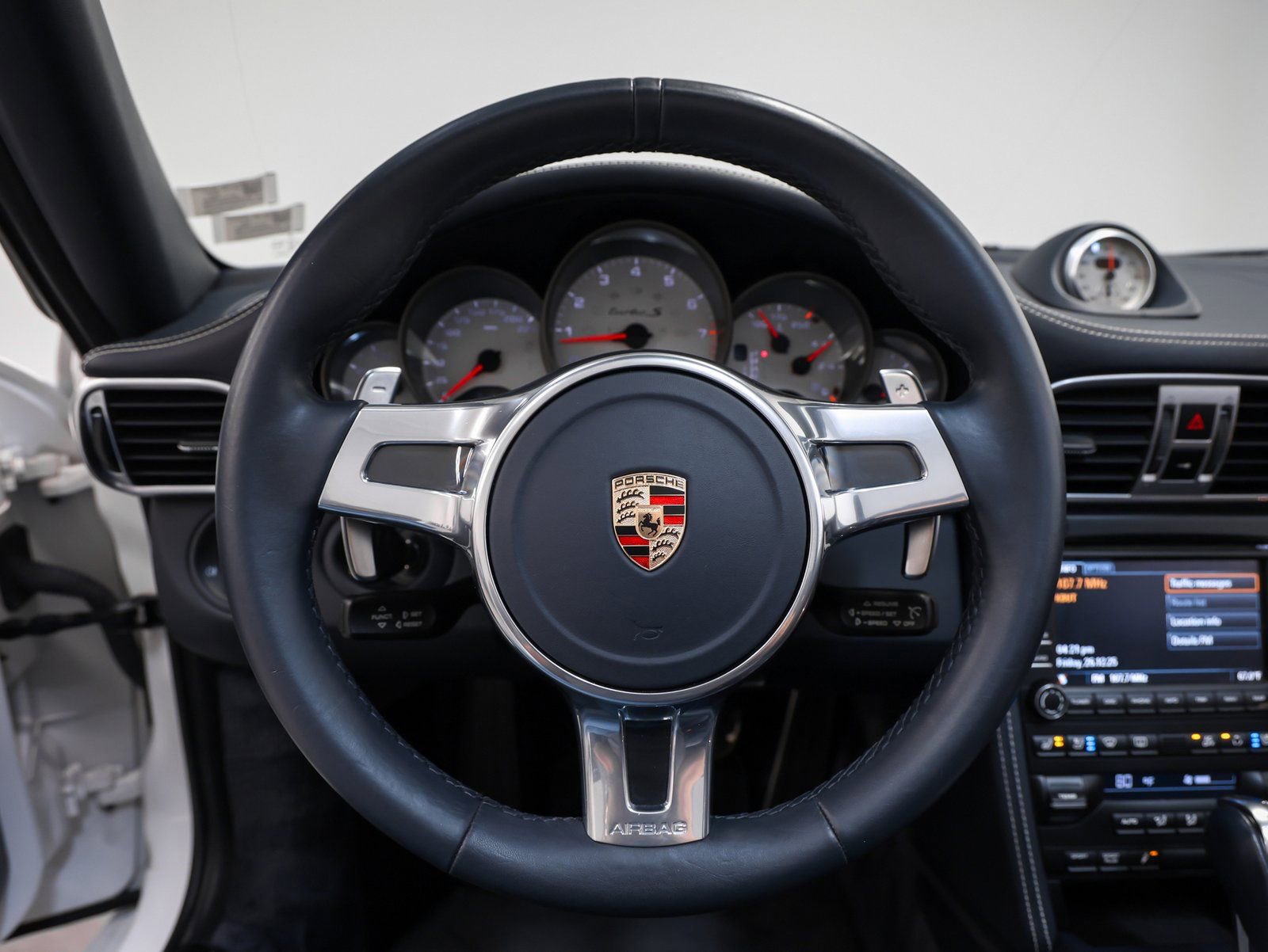 Used 2011 Porsche 911 Turbo S image 36