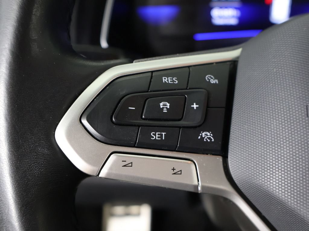 Used 2023 Volkswagen Jetta Sport FWD image 36