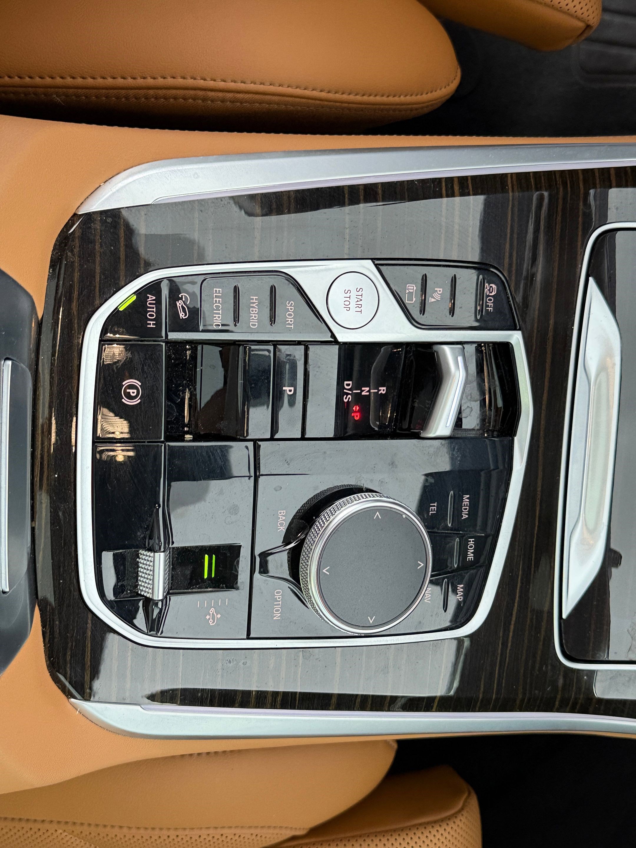 Certified 2024 BMW X5 xDrive50e w/ Parking Assistance Package image 27