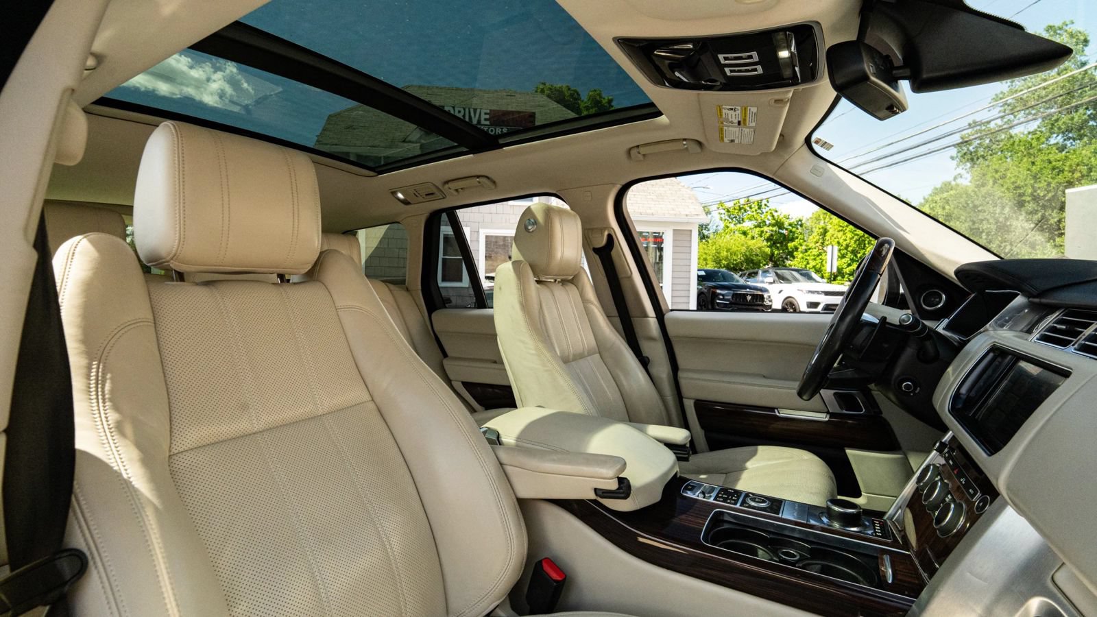 Used 2014 Land Rover Range Rover Supercharged AWD/4WD image 11