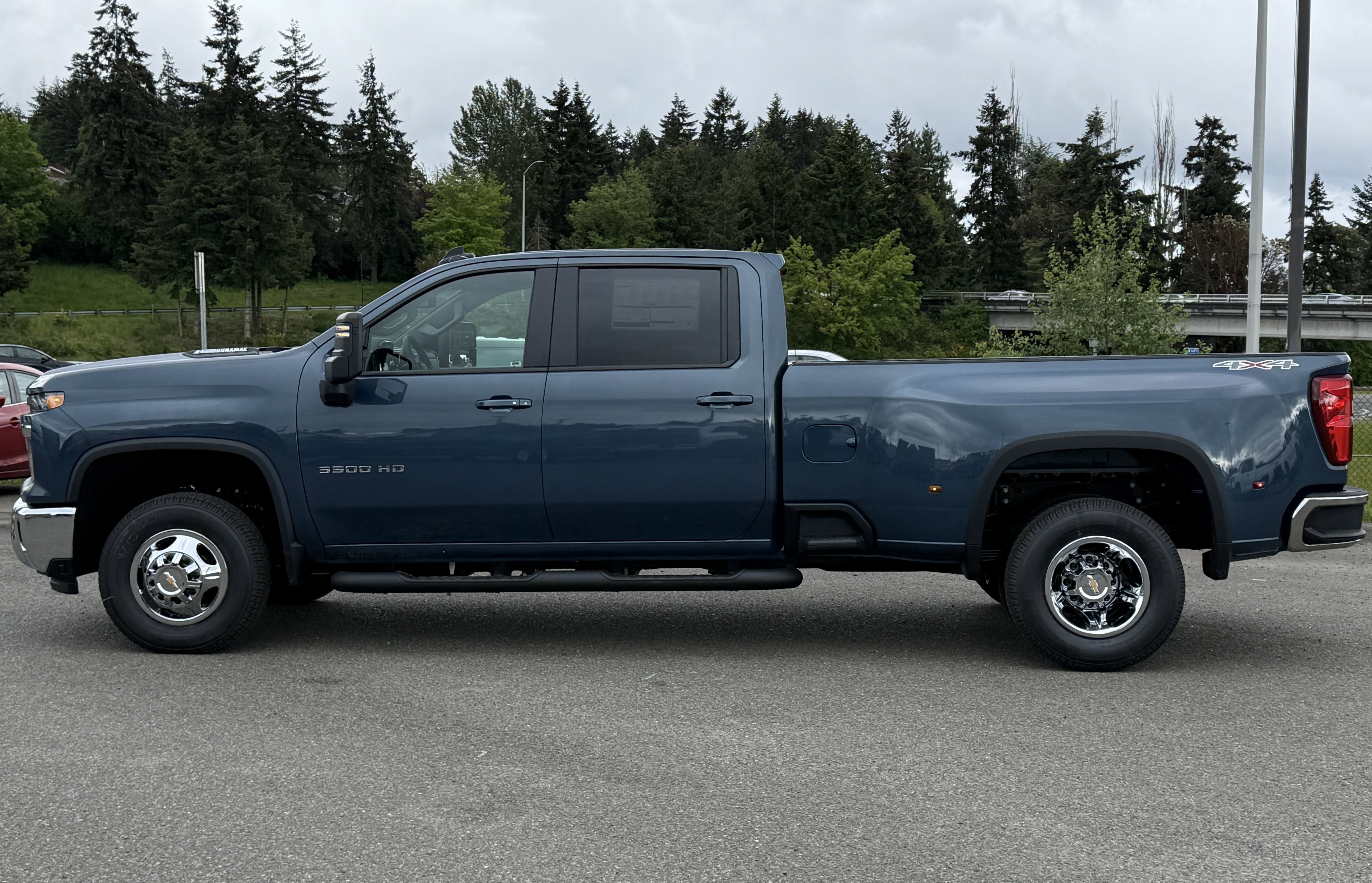 New 2026 Chevrolet Silverado 3500 LT w/ All Star Edition AWD/4WD image 2