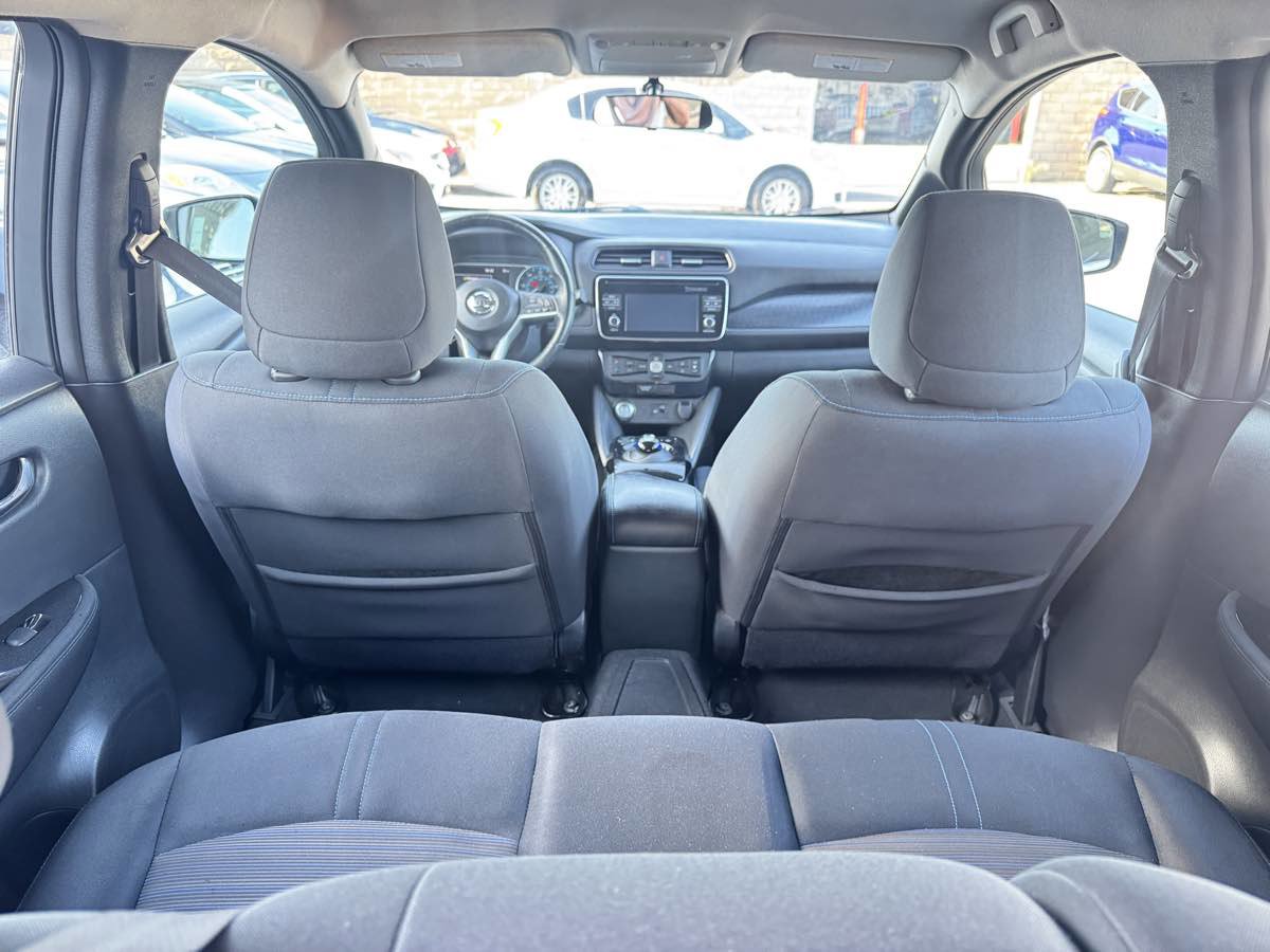 Used 2018 Nissan Leaf SV FWD image 28