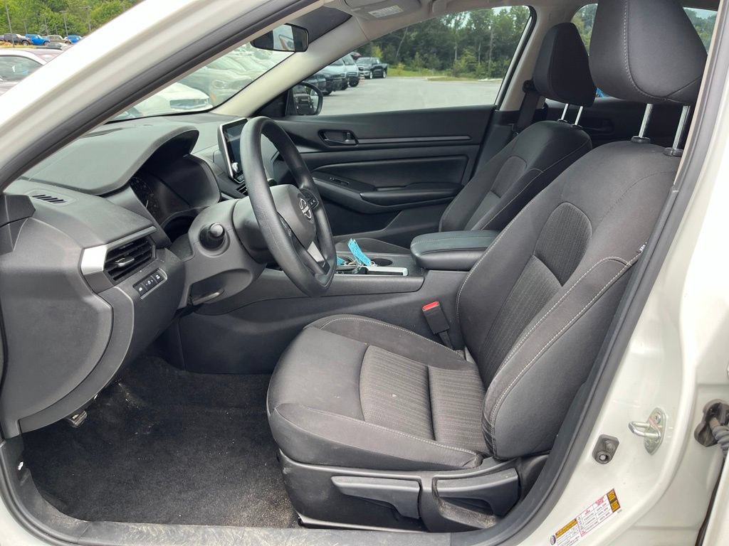 Used 2025 Nissan Altima 2.5 S FWD image 5