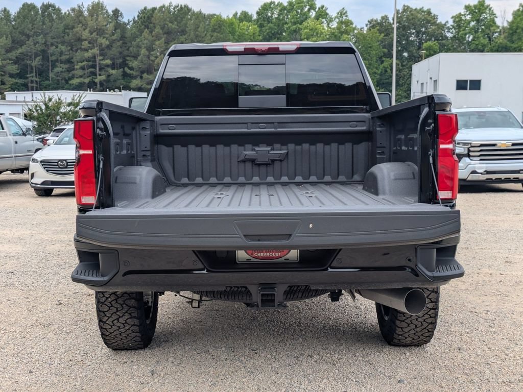 New 2026 Chevrolet Silverado 2500 High Country w/ High Country Premium Package AWD/4WD image 32