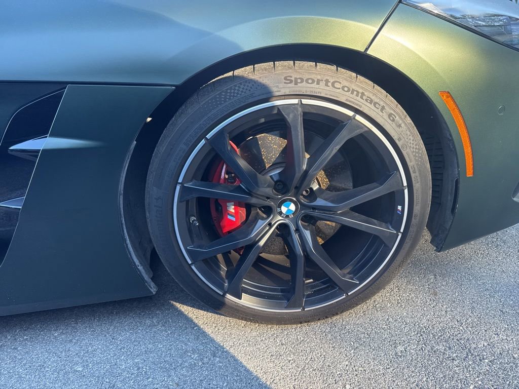 Certified 2025 BMW Z4 M40i w/ Edition image 3