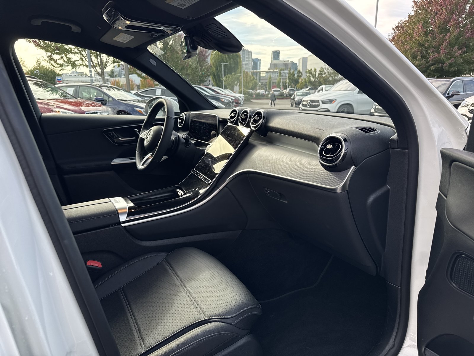 Certified 2026 Mercedes-Benz GLC 300 4MATIC image 14