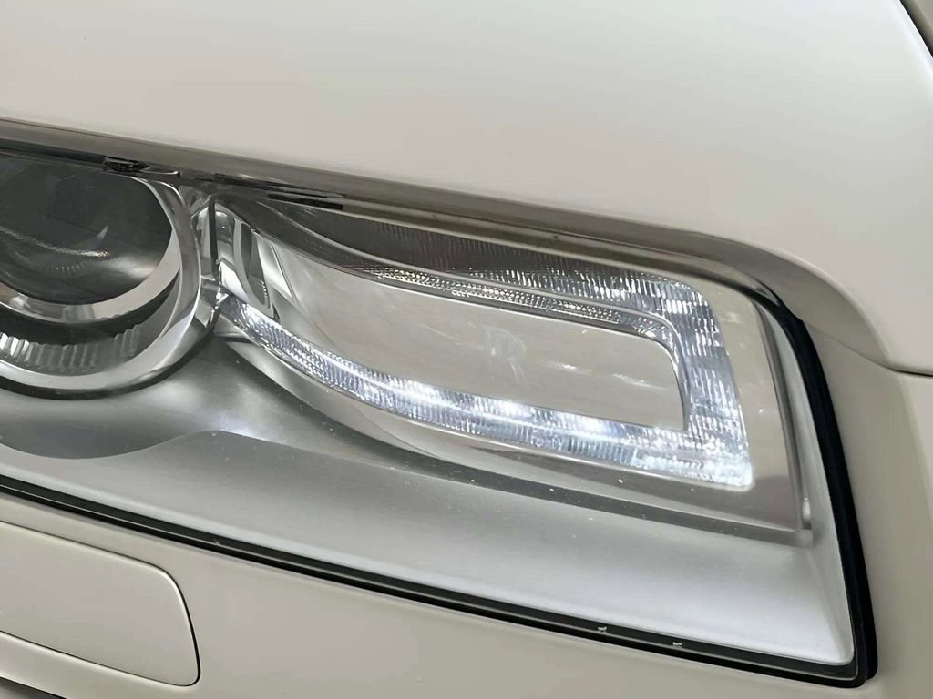 Used 2011 Rolls-Royce Ghost image 7
