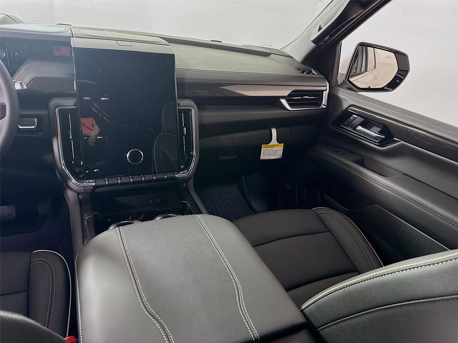 New 2026 GMC Yukon XL Elevation w/ LPO, Floor Liner Package image 18