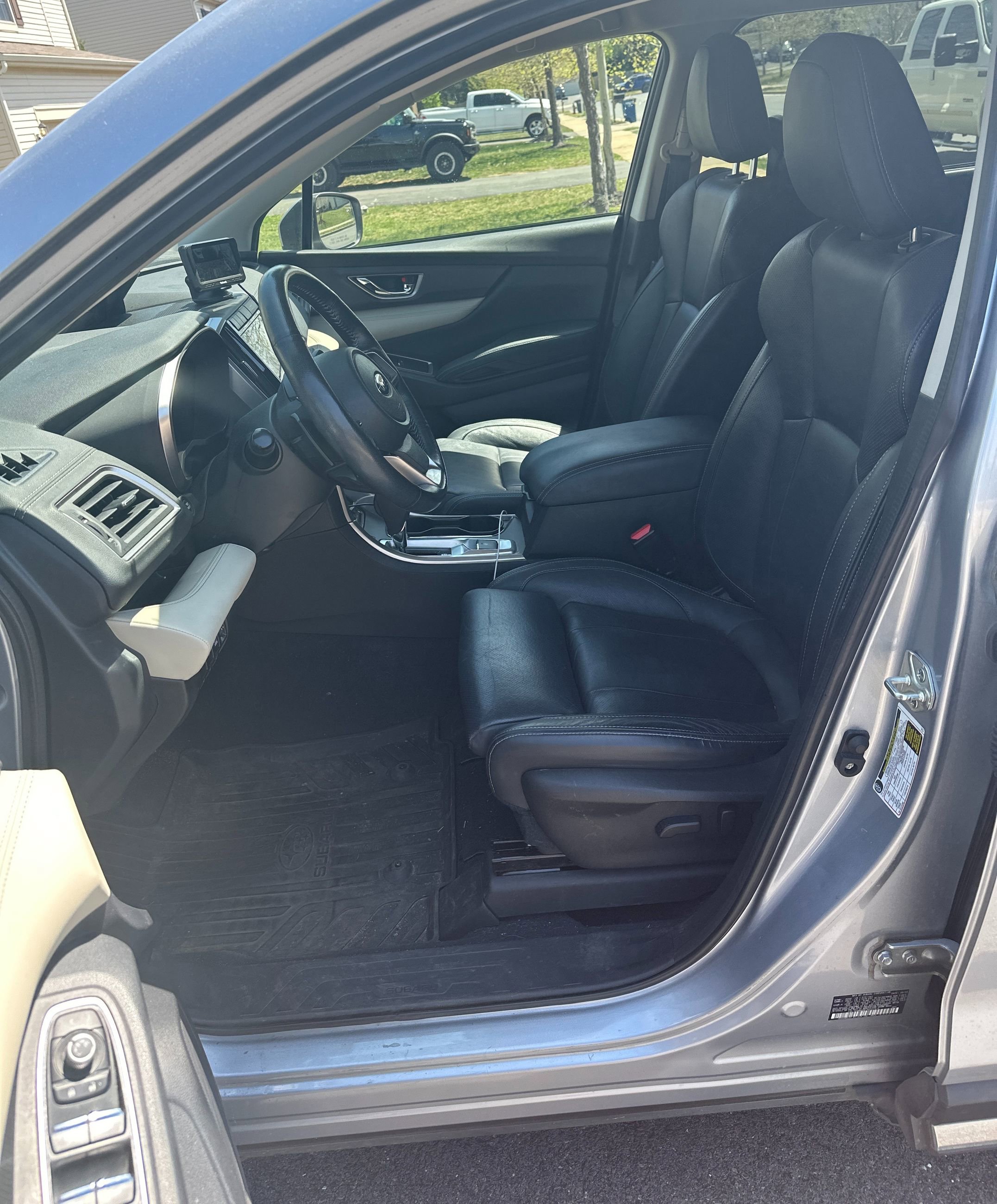 Used 2021 Subaru Ascent Limited image 6