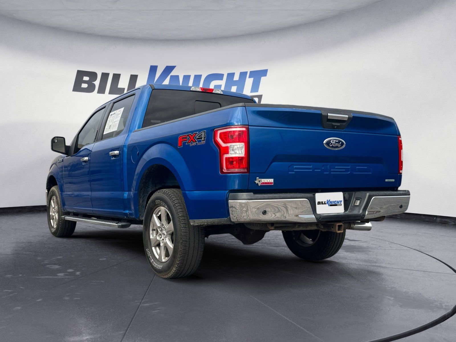Used 2018 Ford F150 XLT w/ Equipment Group 302A Luxury image 3