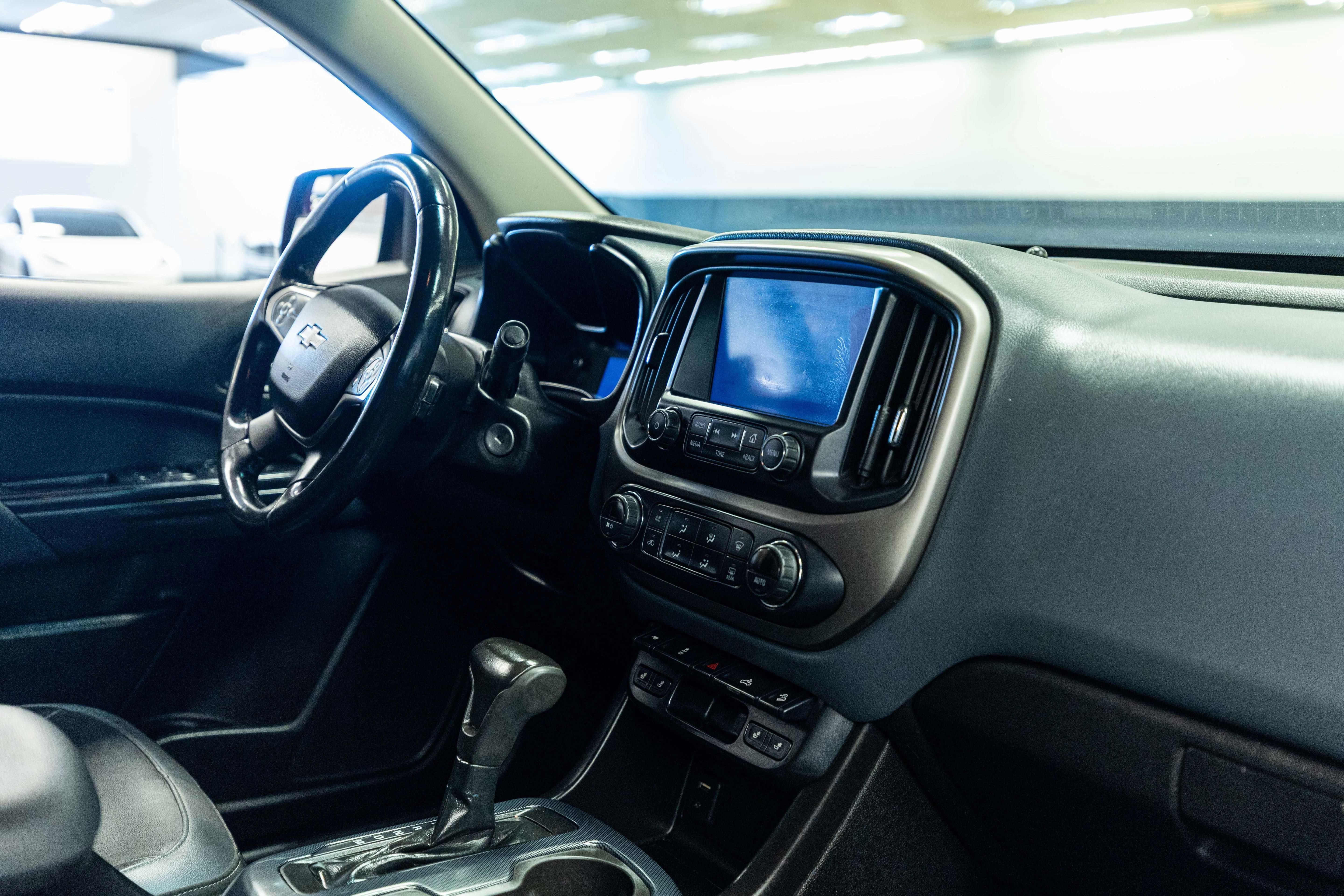 Used 2016 Chevrolet Colorado Z71 AWD/4WD image 14