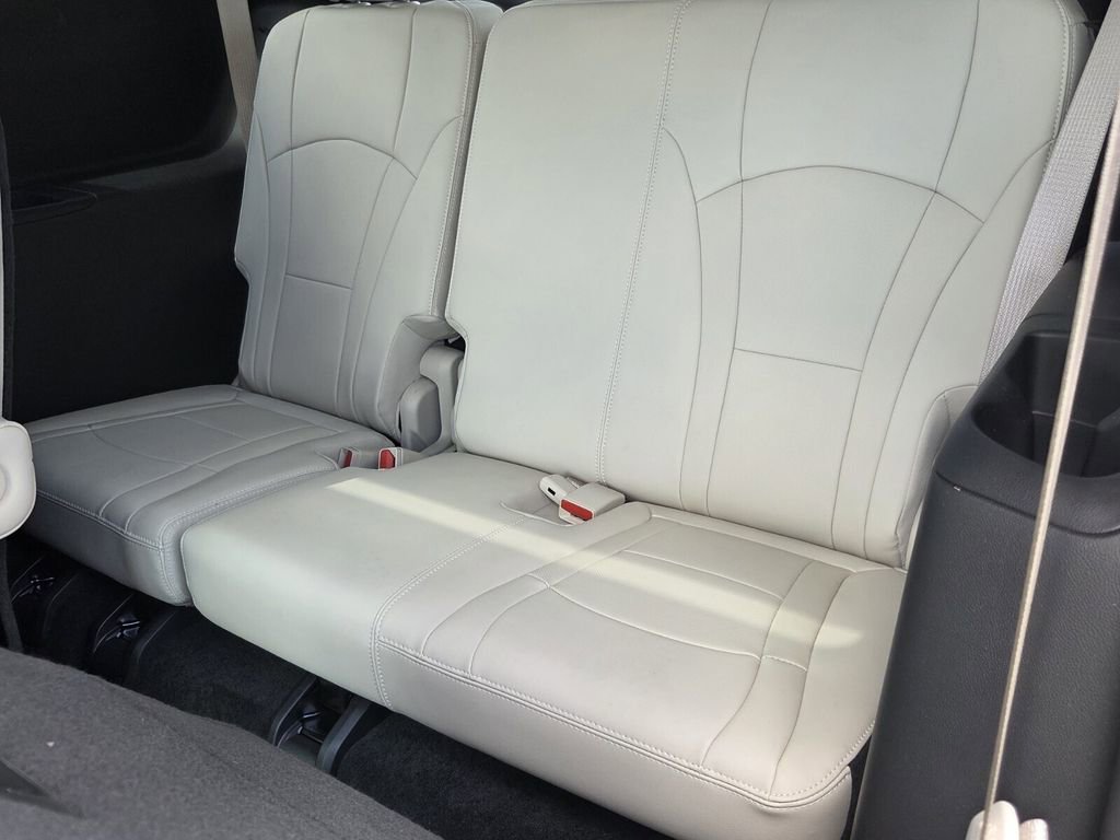 Used 2024 Buick Enclave Essence w/ Experience Buick Package AWD/4WD image 14