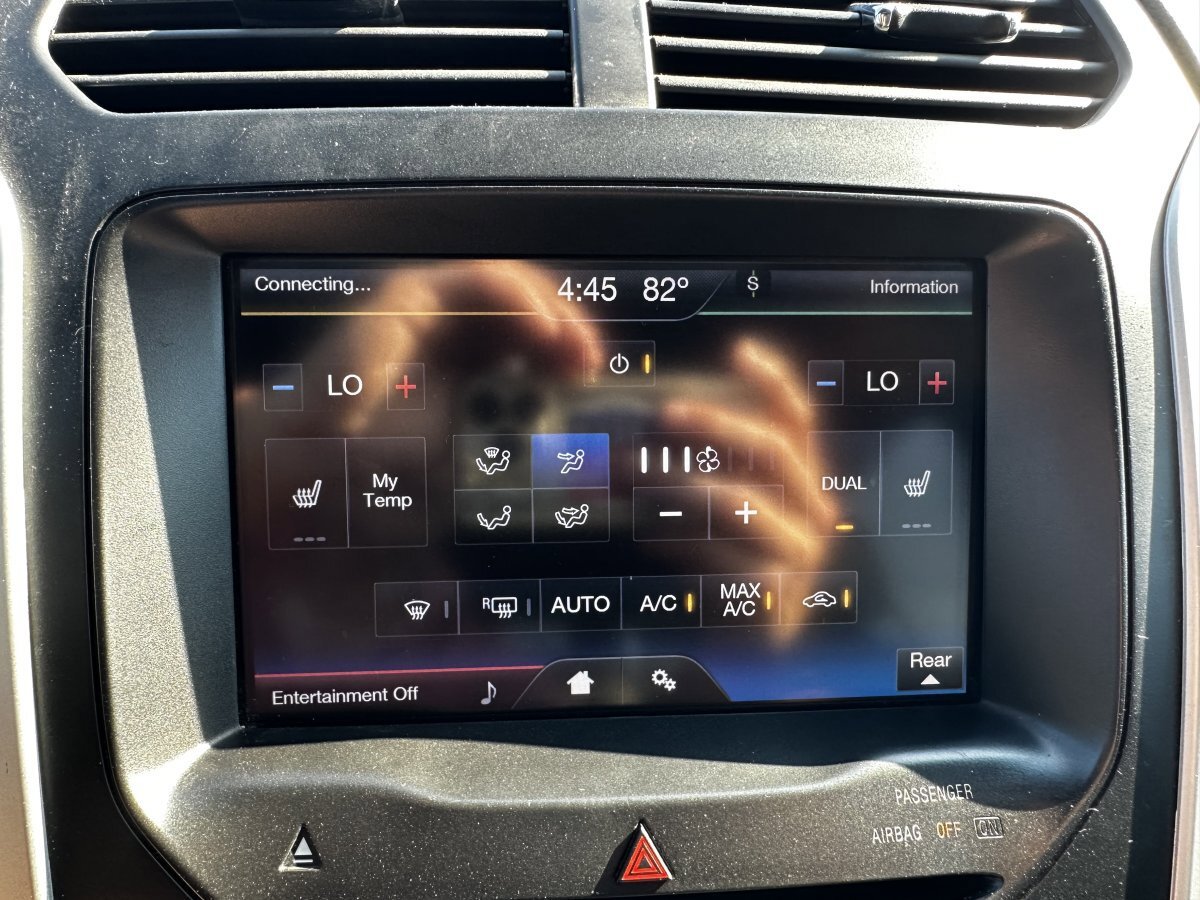 Used 2013 Ford Explorer XLT image 24