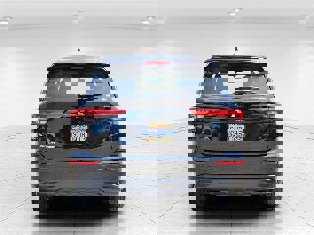 Used 2023 Mitsubishi Outlander ES image 5