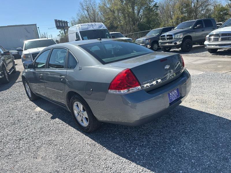Used 2008 Chevrolet Impala LT FWD image 2