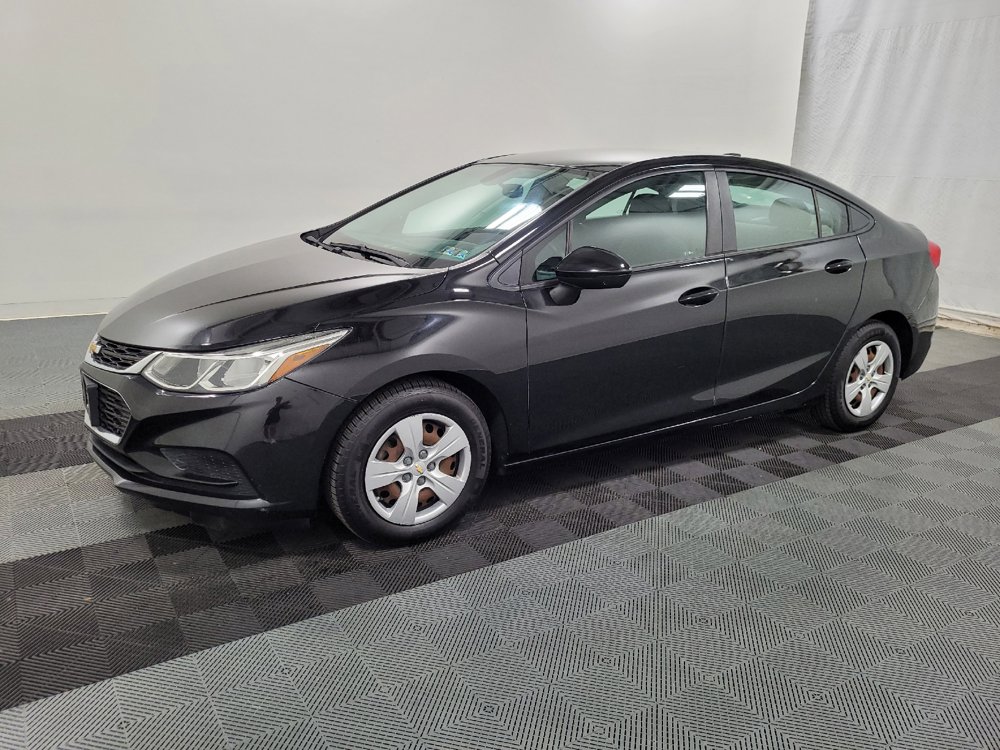 Used 2017 Chevrolet Cruze LS FWD image 2