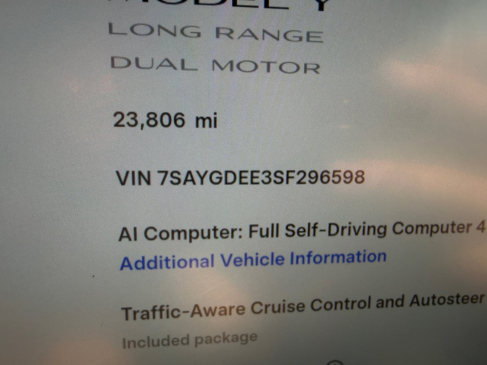 Used 2025 Tesla Model Y Long Range AWD/4WD image 33