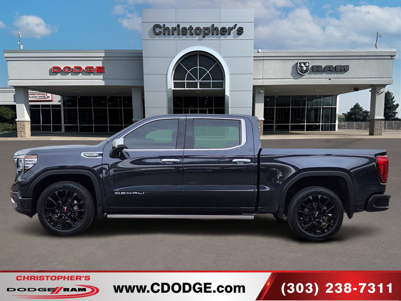 Used 2023 GMC Sierra 1500 Denali w/ Technology Package AWD/4WD image 6