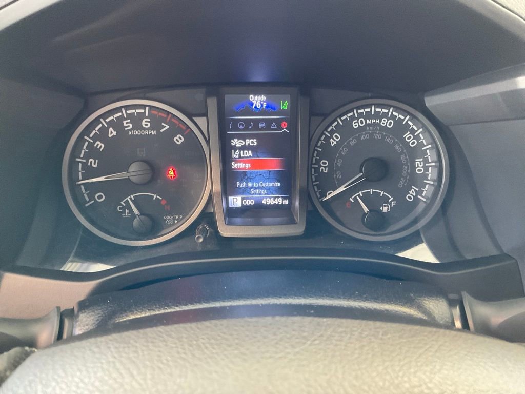 Used 2021 Toyota Tacoma TRD Sport w/ TRD Premium Sport Package AWD/4WD image 14