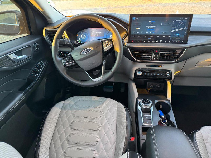 Used 2024 Ford Escape Platinum w/ Premium Technology Package image 14