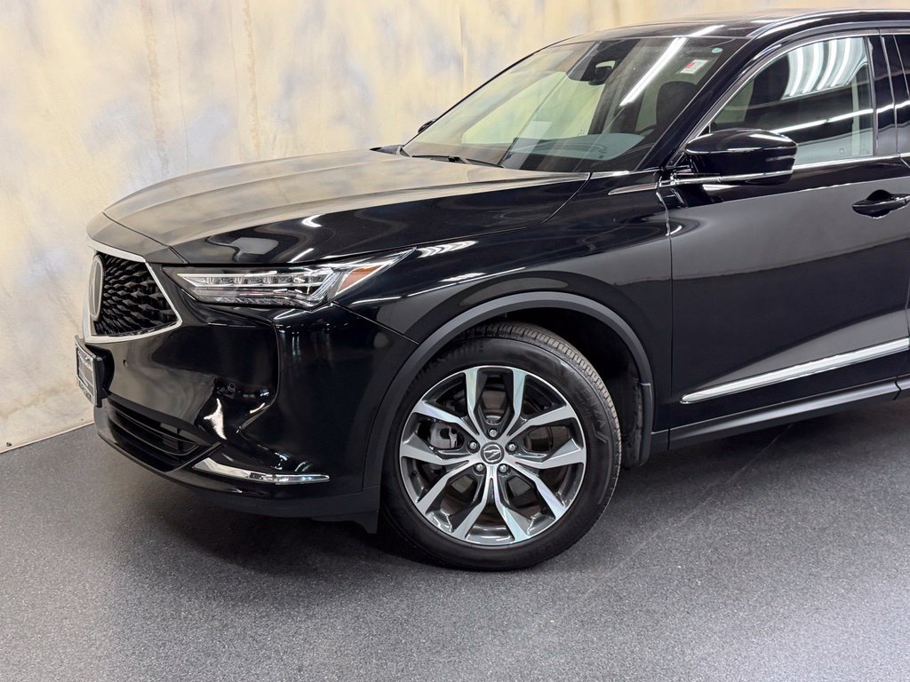 Used 2023 Acura MDX w/ Technology Package AWD/4WD image 2
