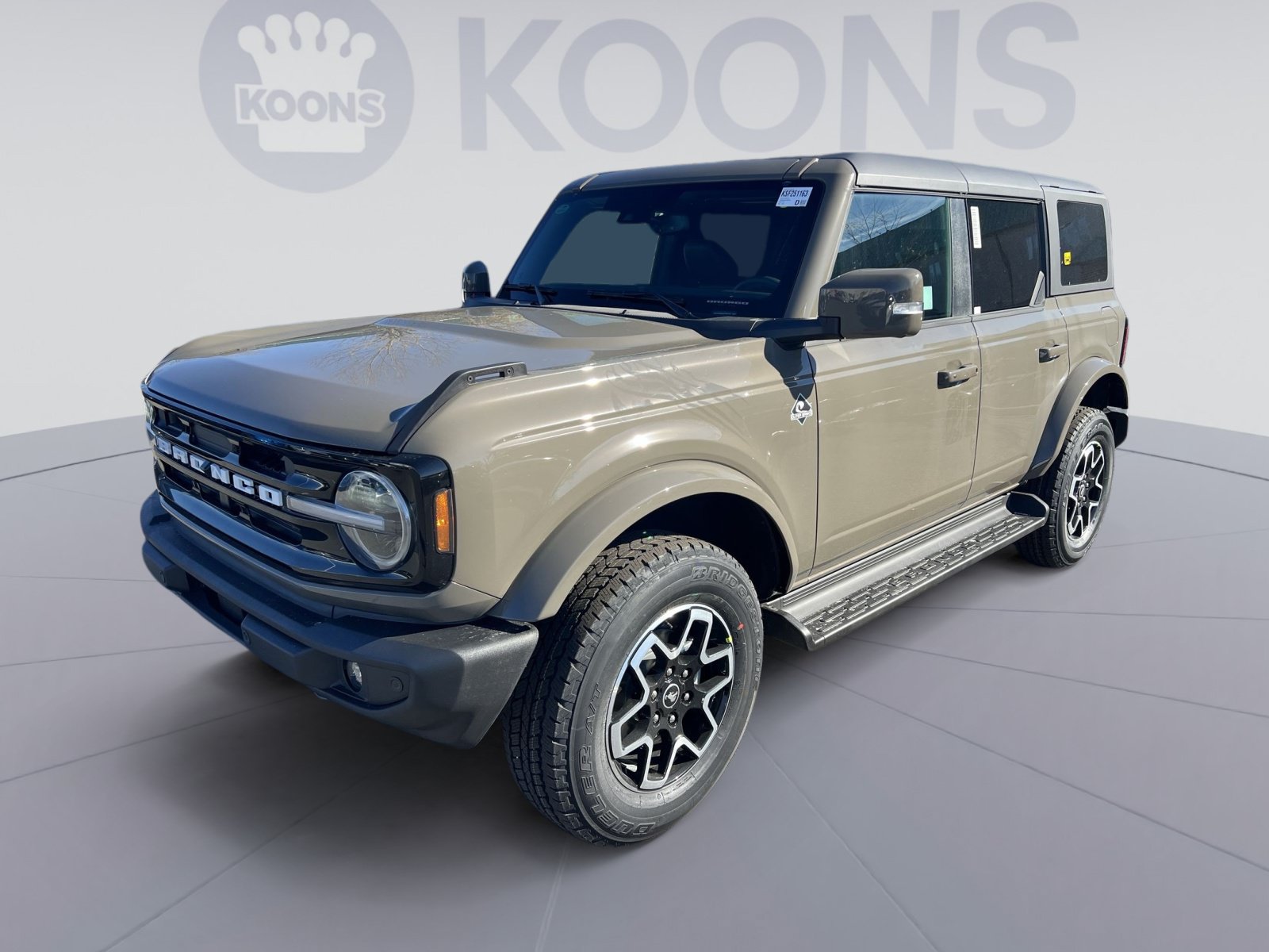 New 2025 Ford Bronco Outer Banks AWD/4WD image 1