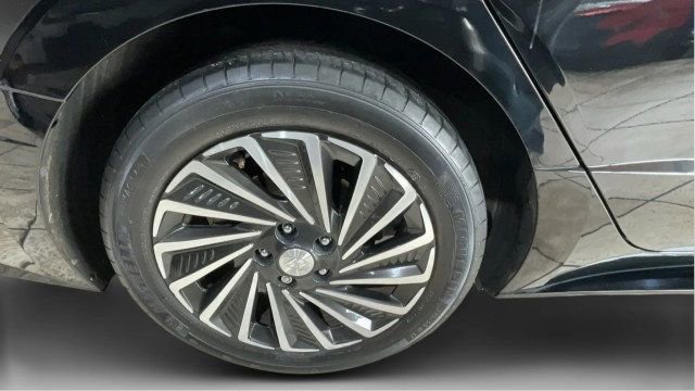 Used 2021 Hyundai Sonata Limited image 16