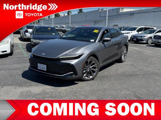 Used 2023 Toyota Crown Limited w/ Advanced Technology Package image 1