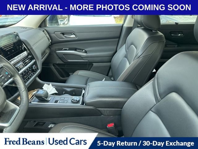 Used 2024 Nissan Pathfinder SL image 5