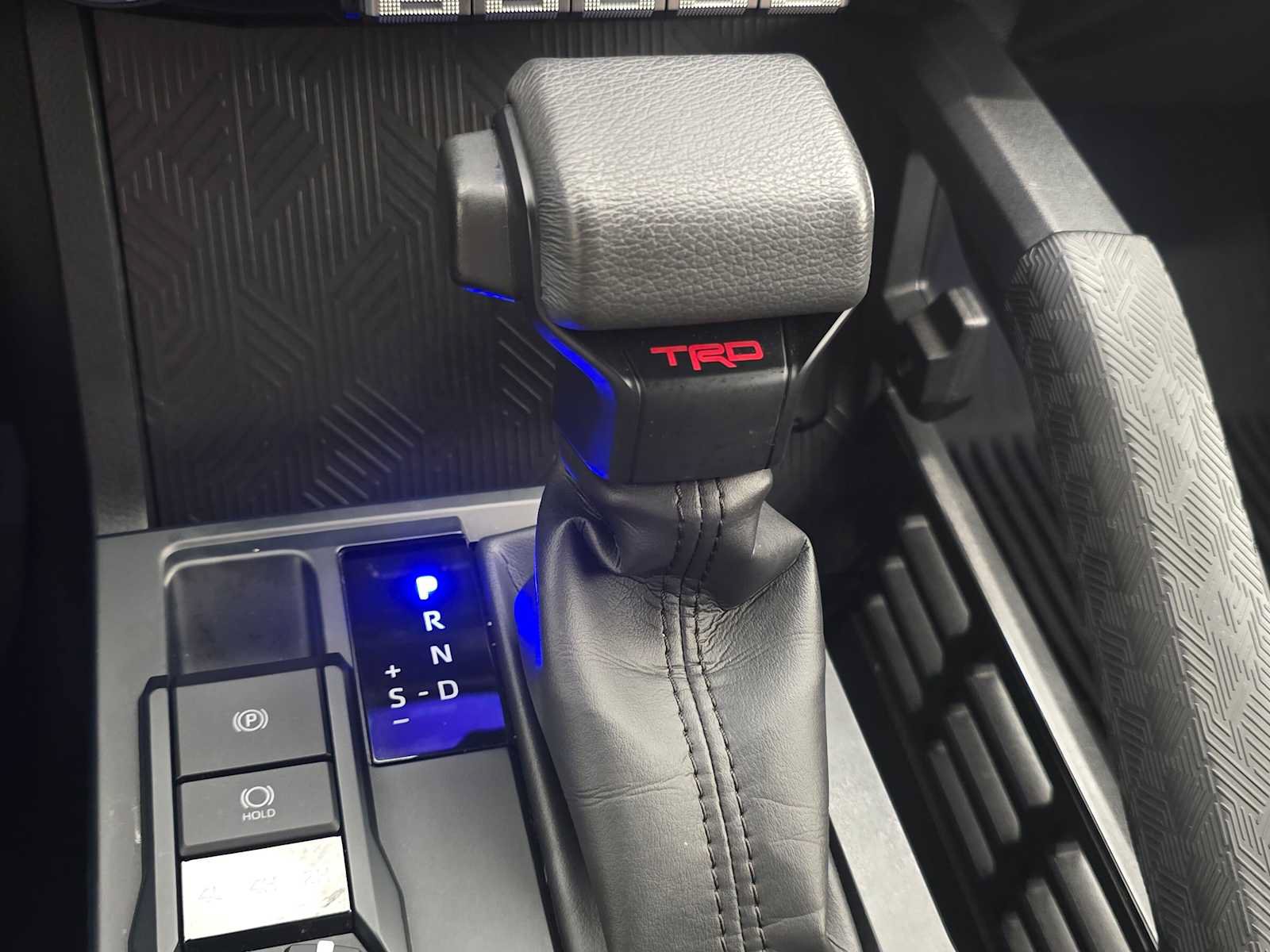 Certified 2025 Toyota Tacoma TRD Off-Road AWD/4WD image 17